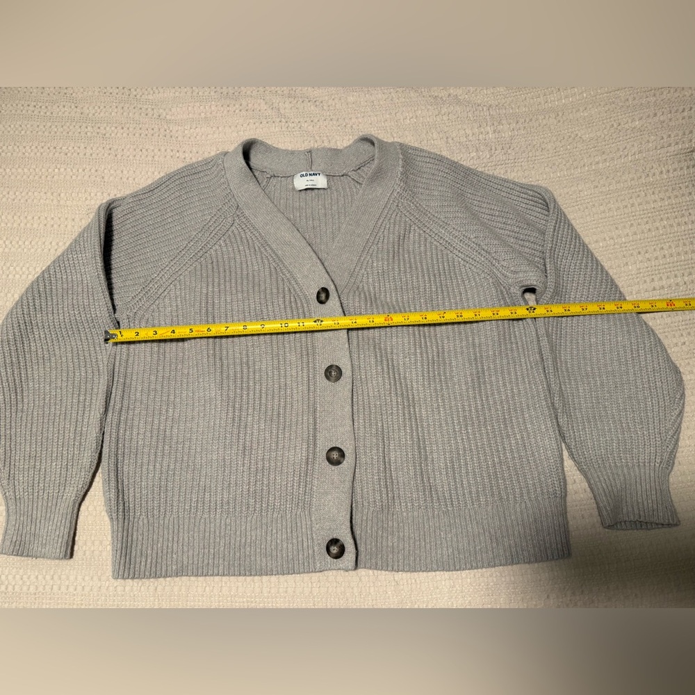 Old Navy Grey Ribbed Button Front Cardigan - Picture 2 of 5